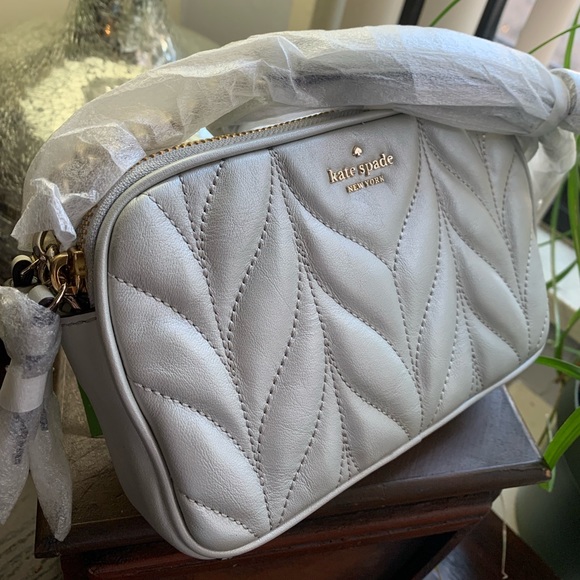 kate spade Handbags - ⛔️SOLD⛔️Authentic Kate Spade Quilted leather Crosb